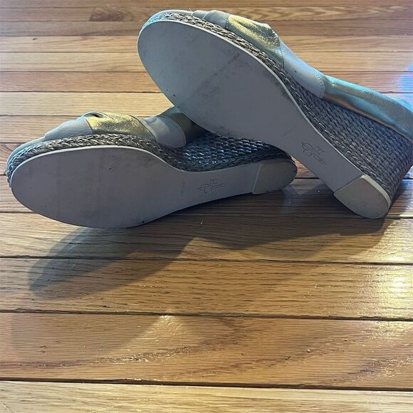 Cole Haan Women's Gold Metallic Wedge Heels Size 9B Open Toe Formal - Picture 8 of 8